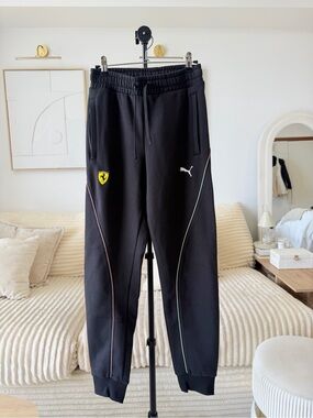 PUMA Scuderia Ferrari Black Jogger Sweatpants Women’s XS F1 Racing